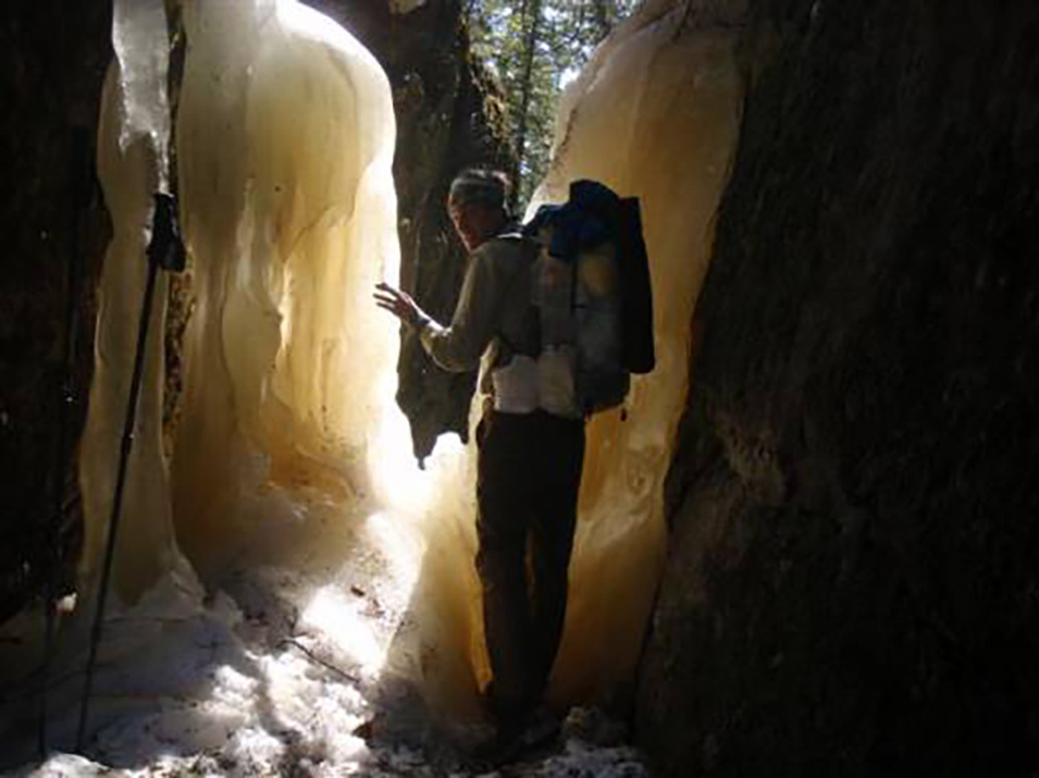 Lake superior provincial outlet park hiking